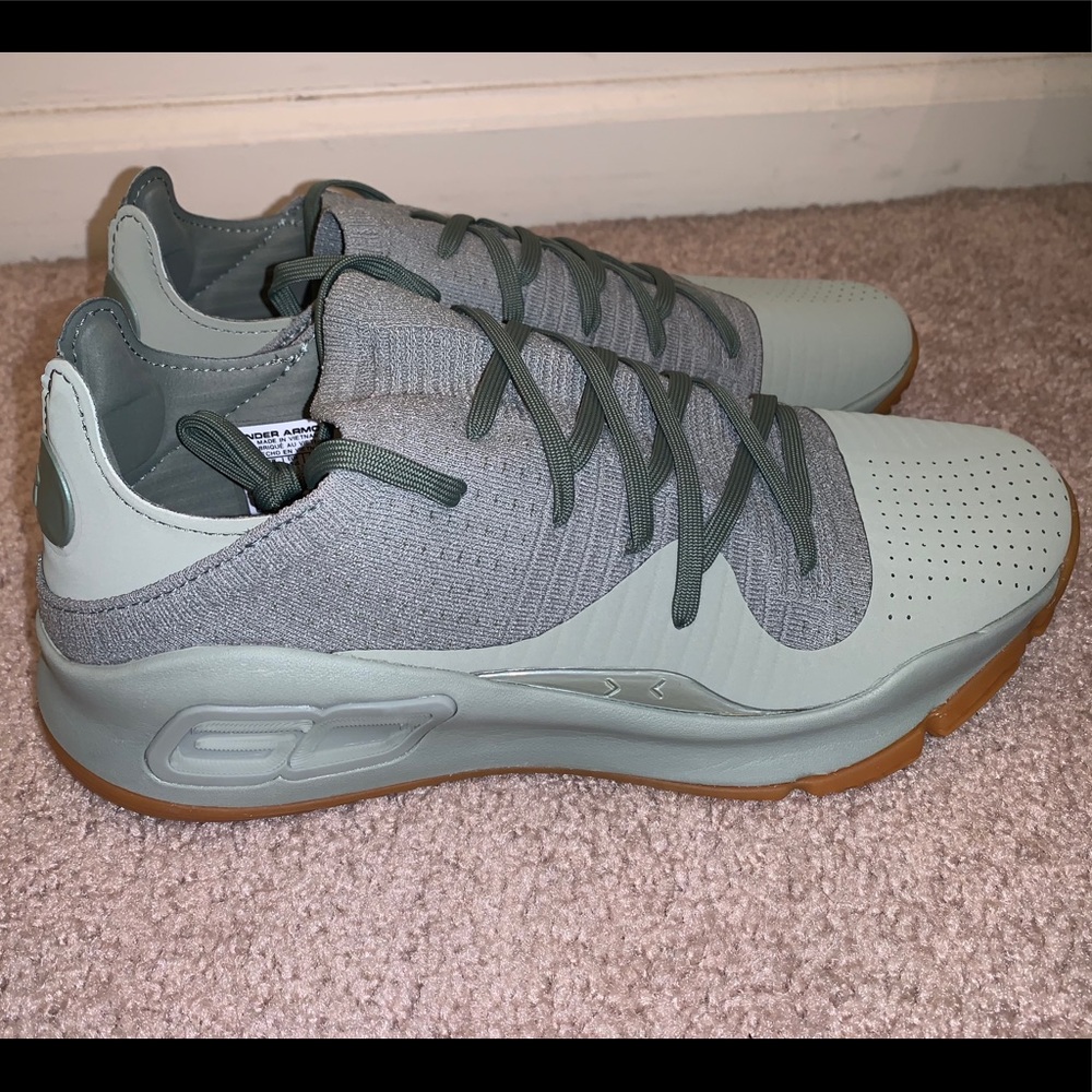 UA Curry 4 Low "Grove Green" Basketball